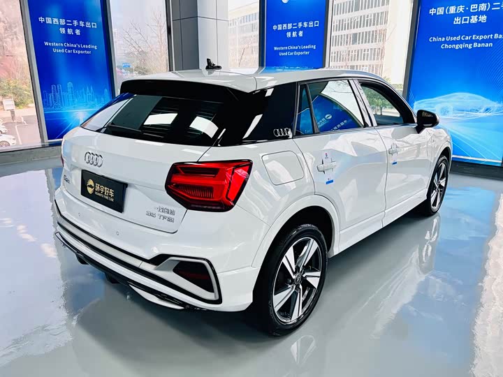 Фото 9 - Audi Q2L