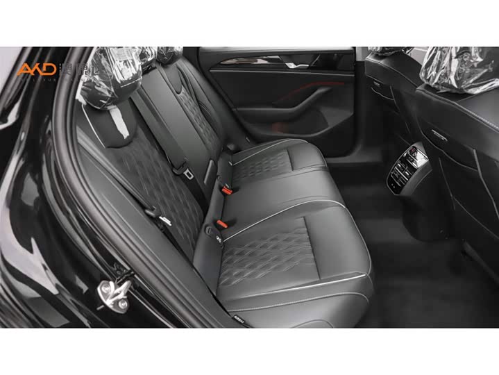 Фото 8 - Volkswagen Magotan