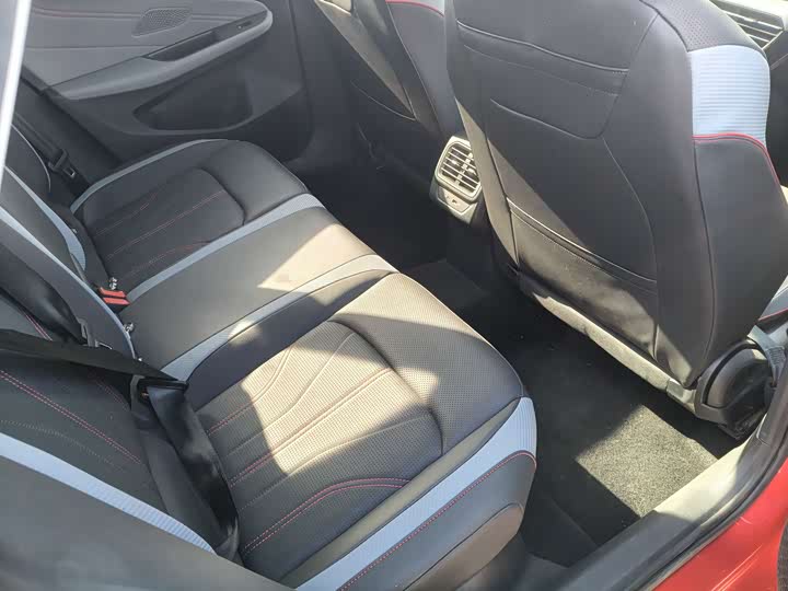 Фото 9 - Volkswagen Lamando L