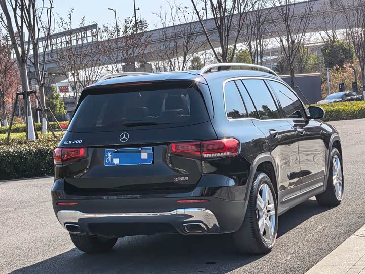 Фото 6 - Mercedes-Benz GLB-Class