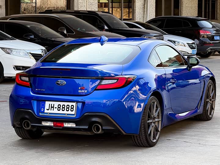 Фото 4 - Subaru BRZ