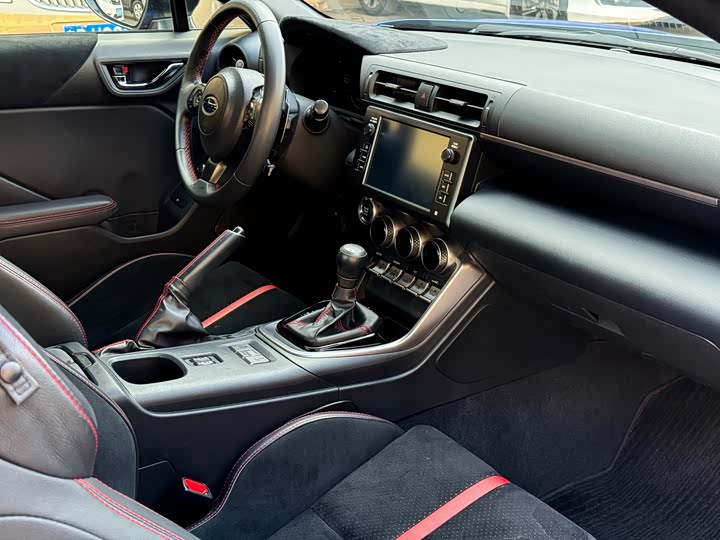 Фото 9 - Subaru BRZ