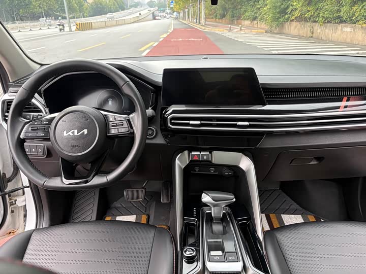 Фото 9 - Kia Sportage GT-line