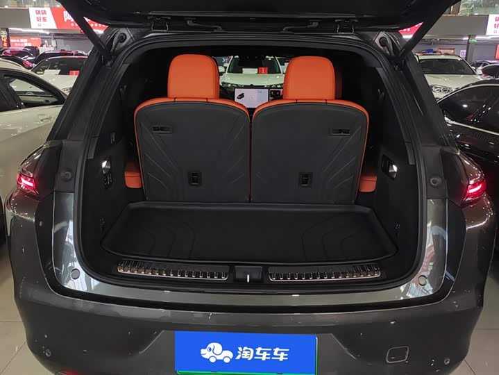 Фото 4 - LiXiang L8