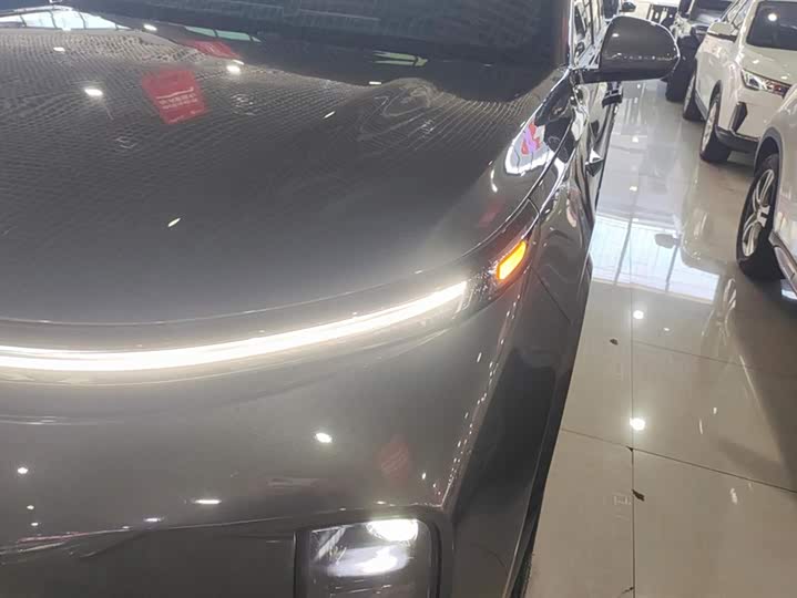 Фото 5 - LiXiang L8