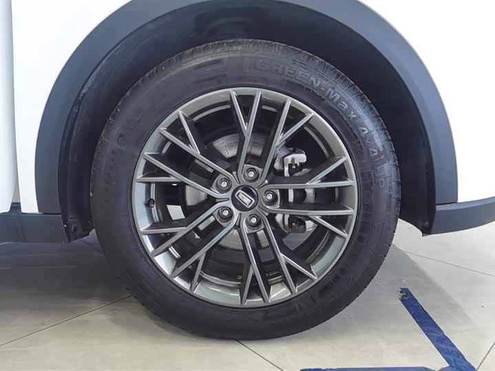 Фото 6 - Bestune T55