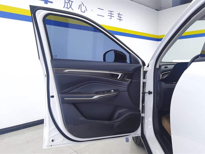 Фото 7 - Bestune T55