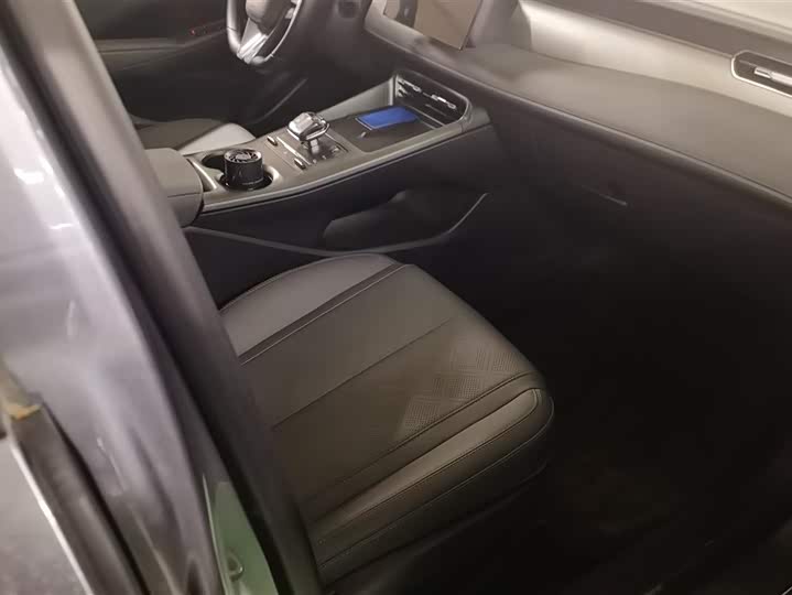 Фото 8 - BYD Qin Plus