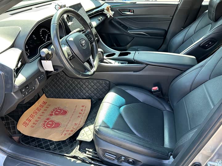 Фото 5 - Toyota Avalon