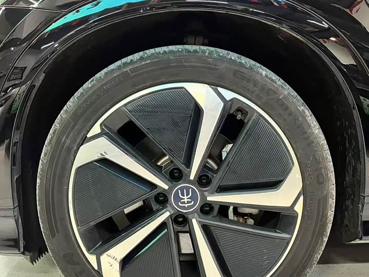 Фото 7 - BYD Song L