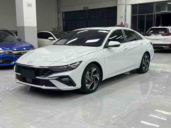 Фото 1 - Hyundai Elantra N line