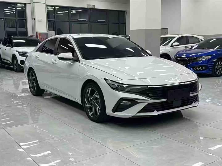 Фото 3 - Hyundai Elantra N line