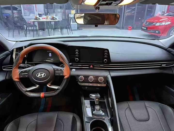 Фото 5 - Hyundai Elantra N line