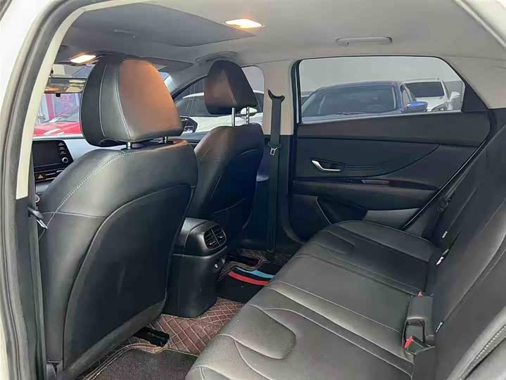 Фото 6 - Hyundai Elantra N line