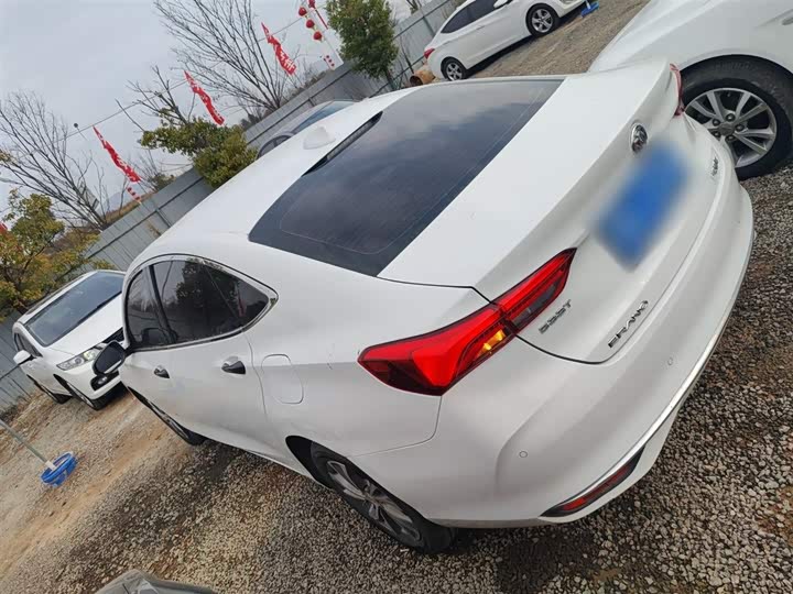 Фото 5 - Buick Verano