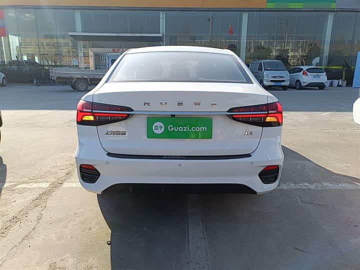 Фото 6 - Roewe i5