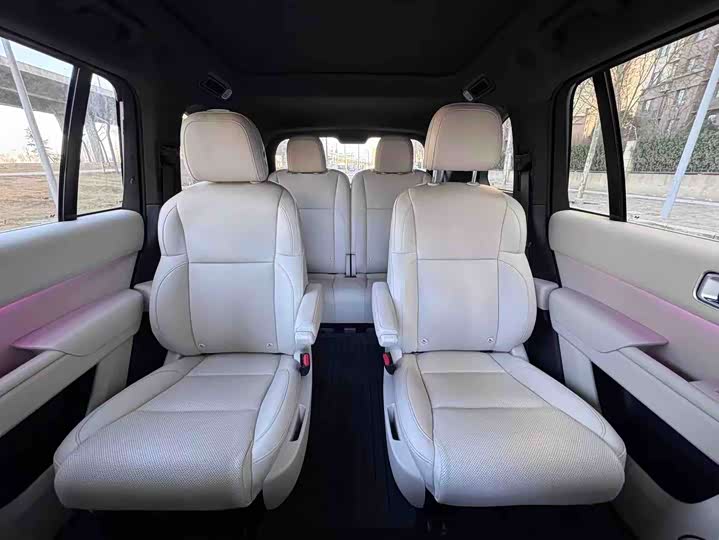 Фото 7 - LiXiang L8