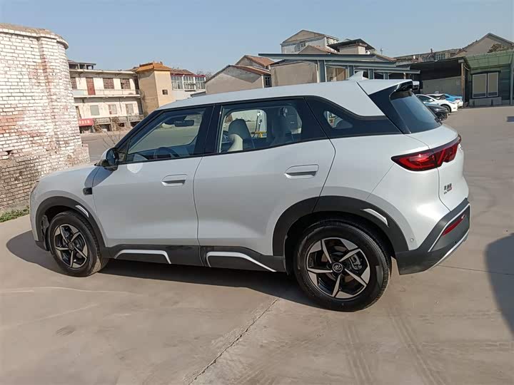 Фото 5 - BYD Yuan Up