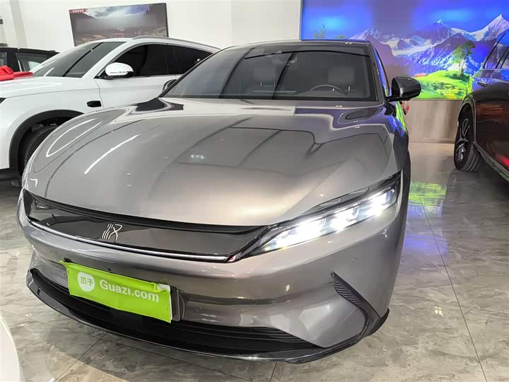 Фото 3 - BYD Han