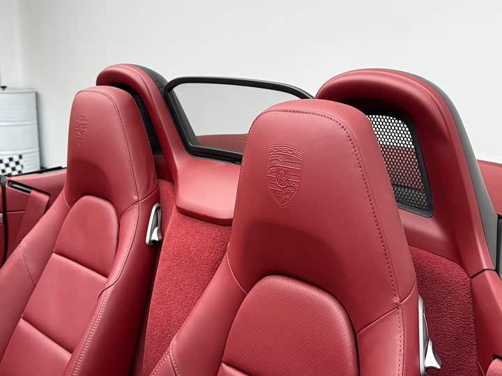 Фото 8 - Porsche 718