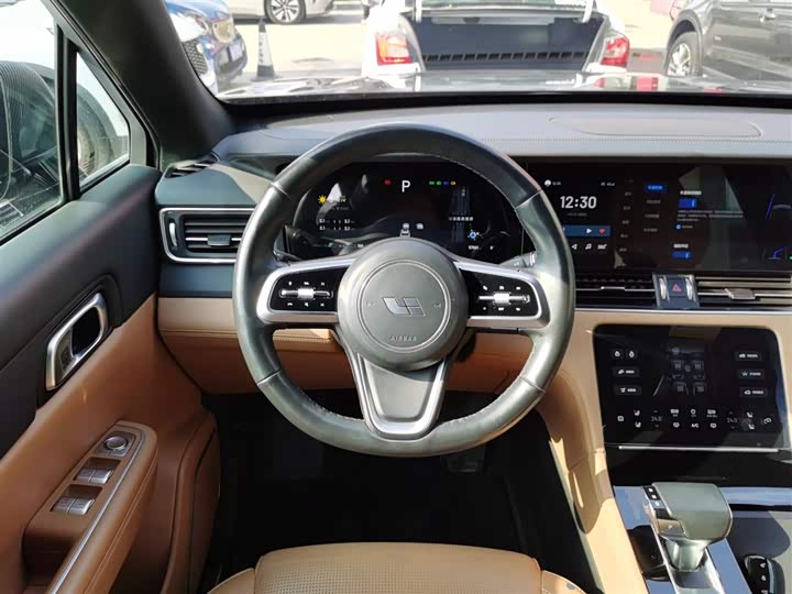 Фото 3 - LiXiang One