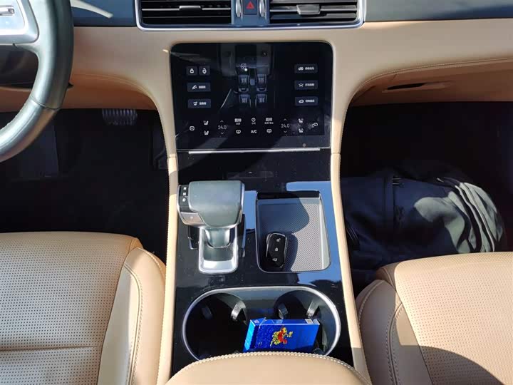 Фото 6 - LiXiang One