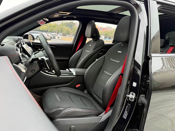 Фото 8 - Mercedes-Benz GLC-Class AMG