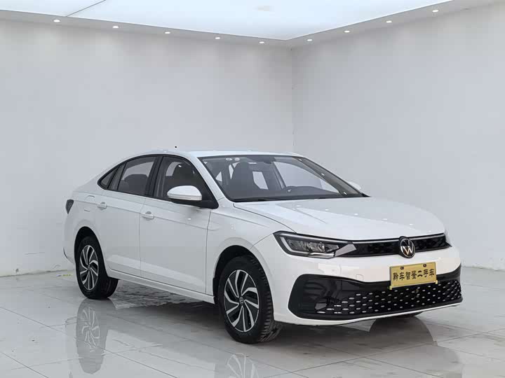 Фото 3 - Volkswagen Lavida