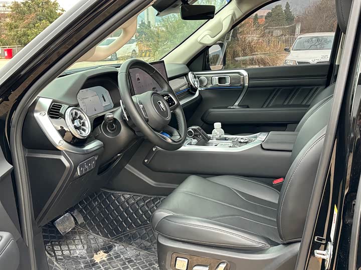 Фото 4 - Tank 400