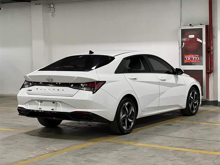 Фото 5 - Hyundai Elantra N line