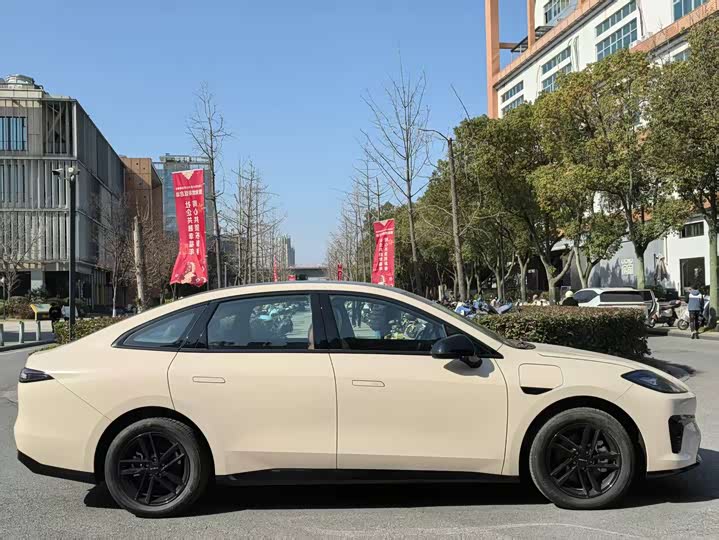 Фото 3 - GAC Aion RT