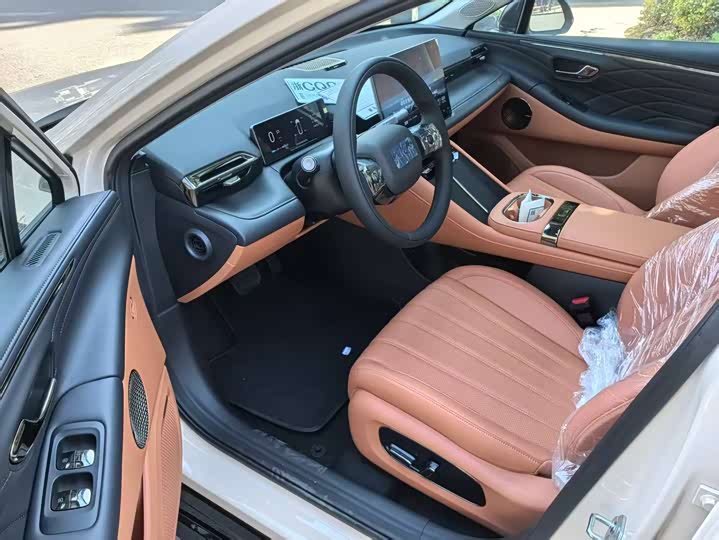 Фото 8 - GAC Aion RT