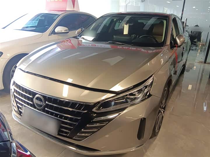 Фото 1 - Nissan Teana