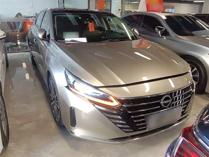 Фото 4 - Nissan Teana