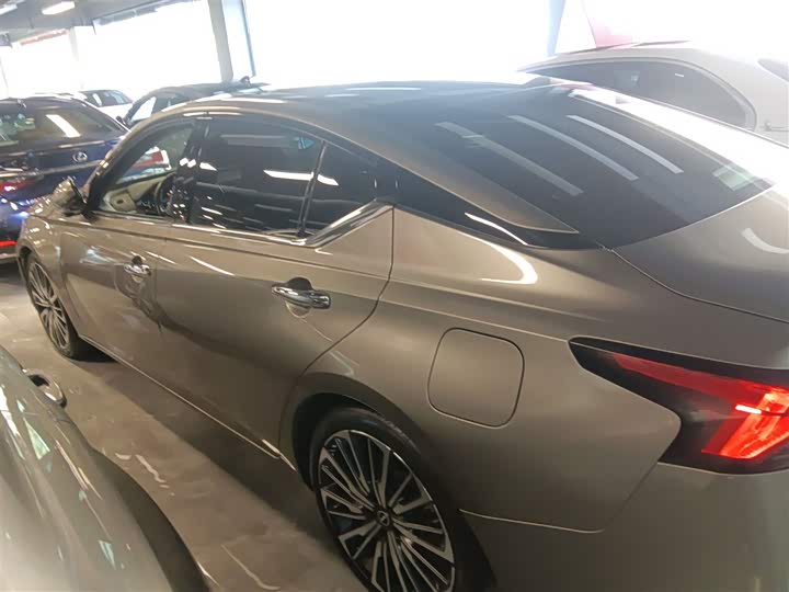 Фото 5 - Nissan Teana