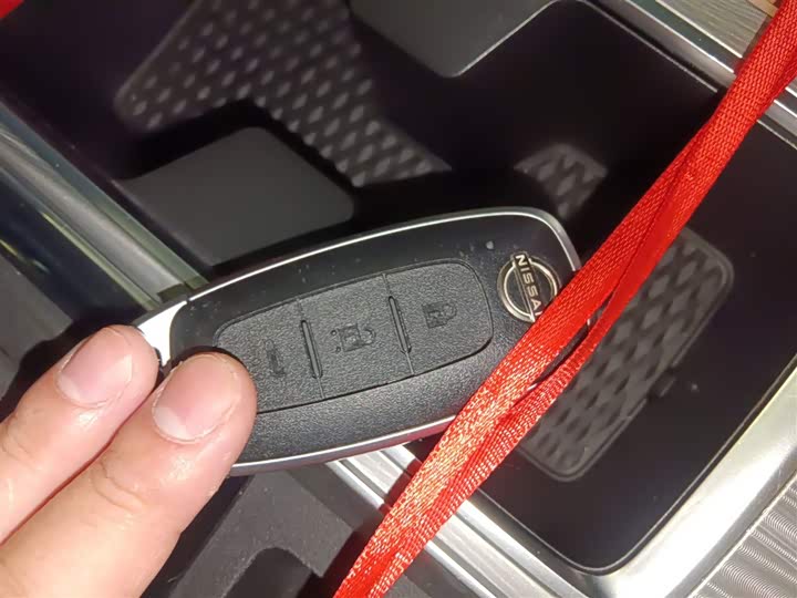 Фото 9 - Nissan Teana