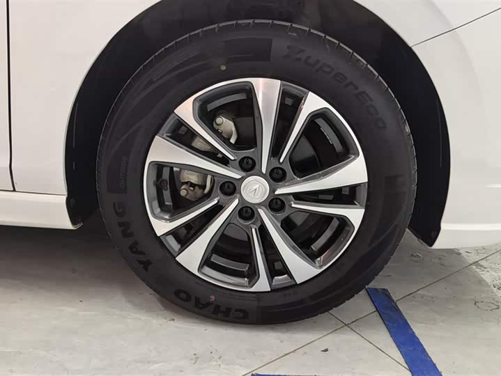 Фото 6 - Changan Eado Plus