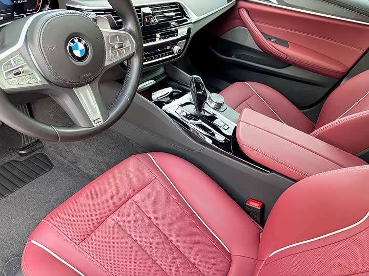 Фото 8 - BMW 5 Series