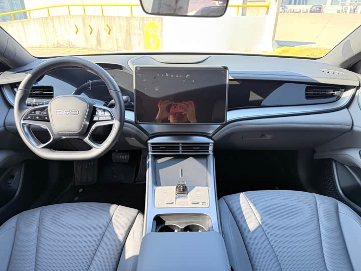 Фото 9 - BYD Seal 07 DM-i Hybrid