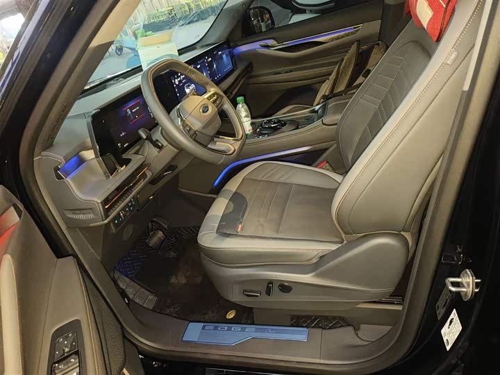 Фото 8 - Ford Edge