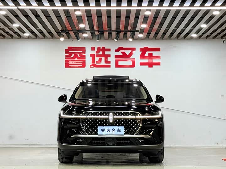 Фото 7 - Lincoln Nautilus