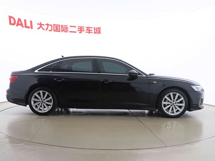 Фото 5 - Audi A6L