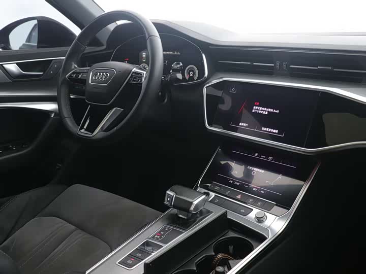 Фото 9 - Audi A6L