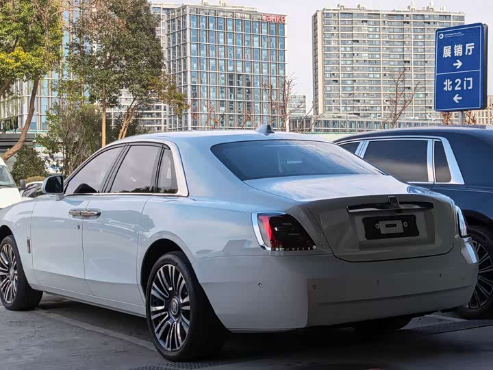 Фото 3 - Rolls-Royce Ghost