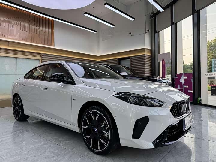 Фото 3 - BMW 2 Series