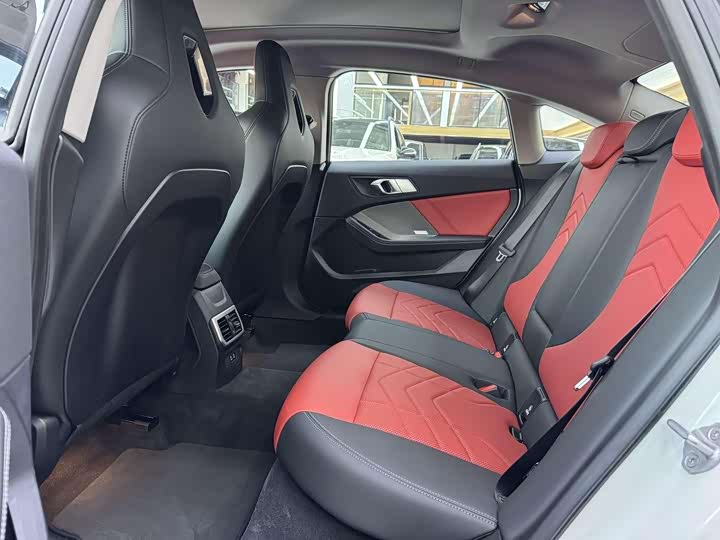 Фото 6 - BMW 2 Series