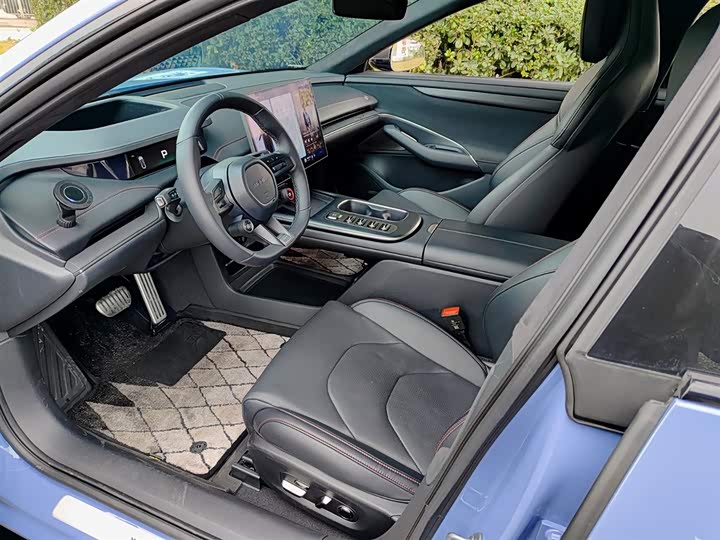 Фото 7 - Xiaomi SU7