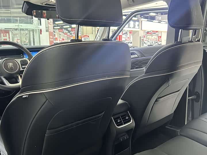 Фото 5 - Tank 300