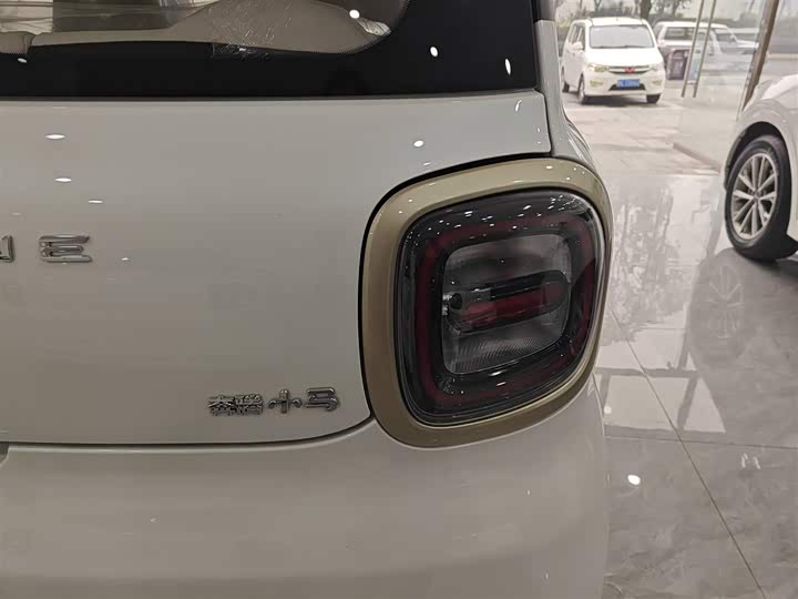 Фото 8 - Bestune Pony