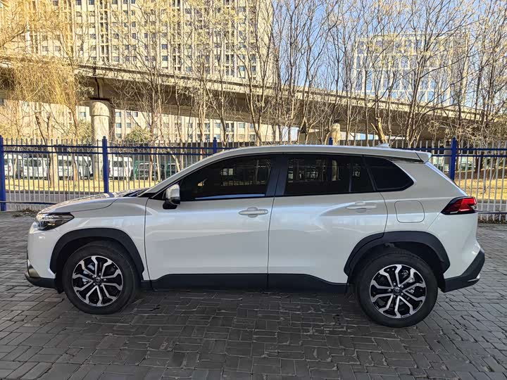 Фото 7 - Toyota Frontlander